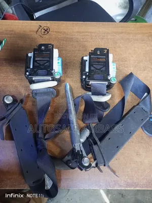Nissan X-trail Nt 32 Seatbelts