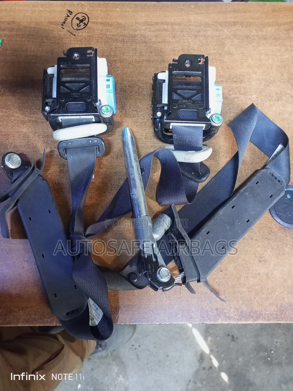 Nissan X-trail Nt 32 Seatbelts