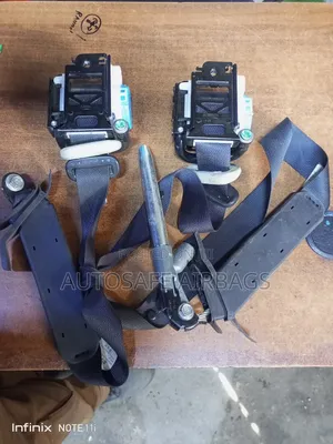 Nissan X-trail Nt 32 Seatbelts