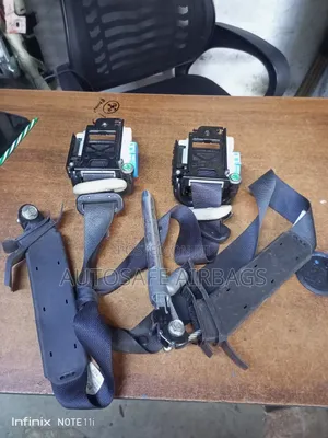 Nissan X-trail Nt 32 Seatbelts