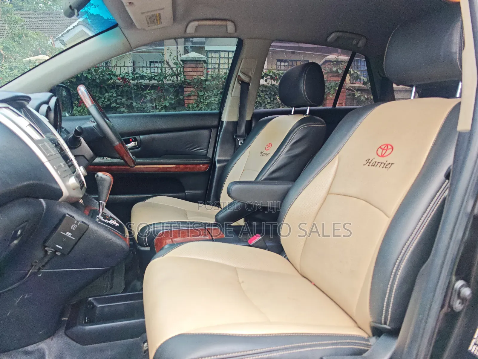 Toyota Harrier 2.4 2010 Black