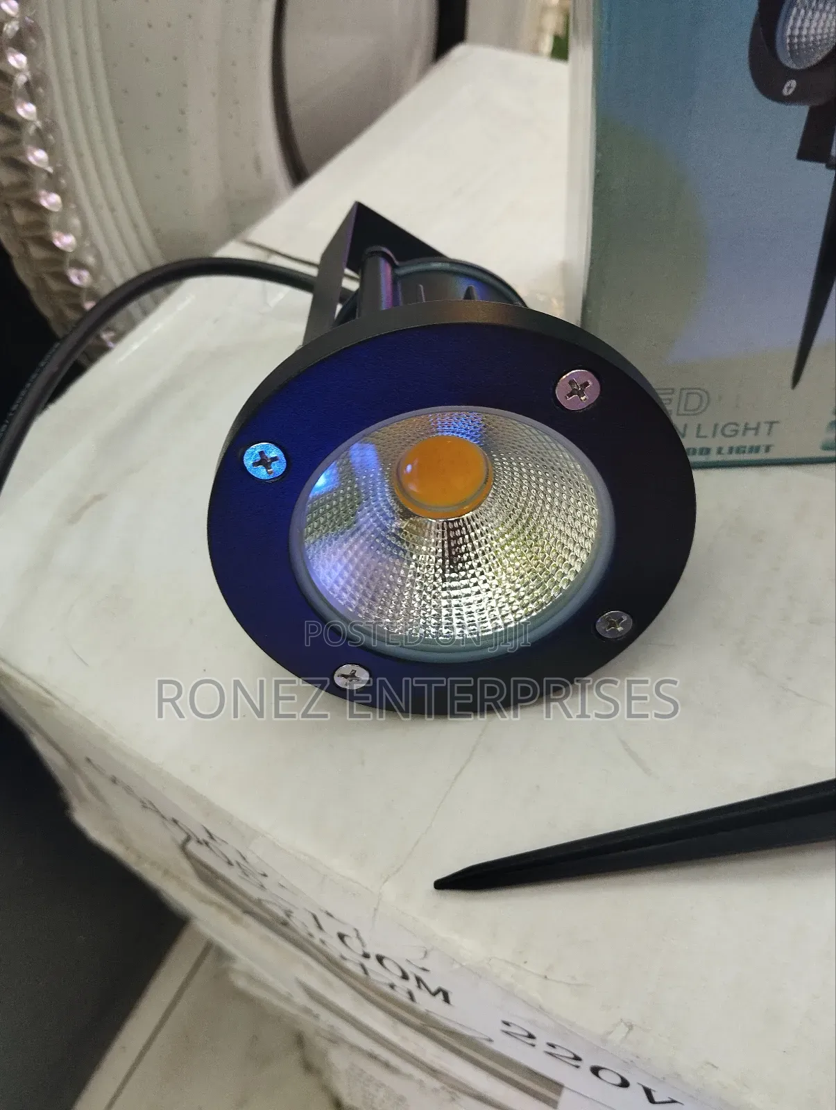 Ac Spike Lights 7wlts/10 WLTS