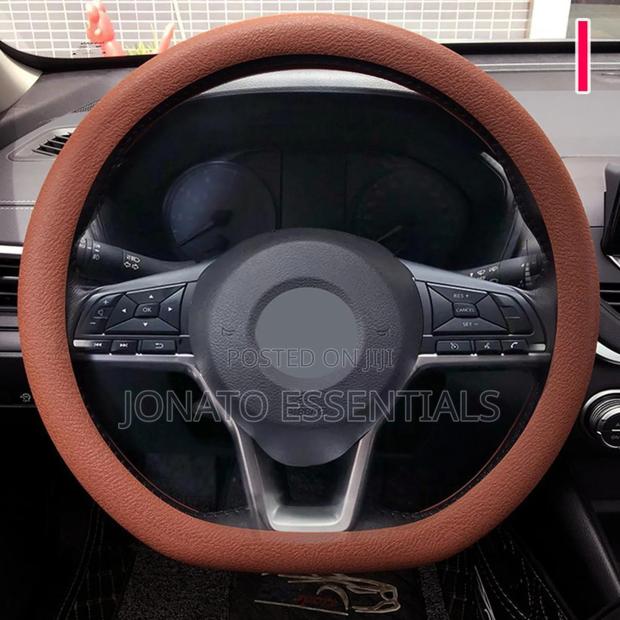 Universal Silicone Steering Wheel Cover - thumbnail 4