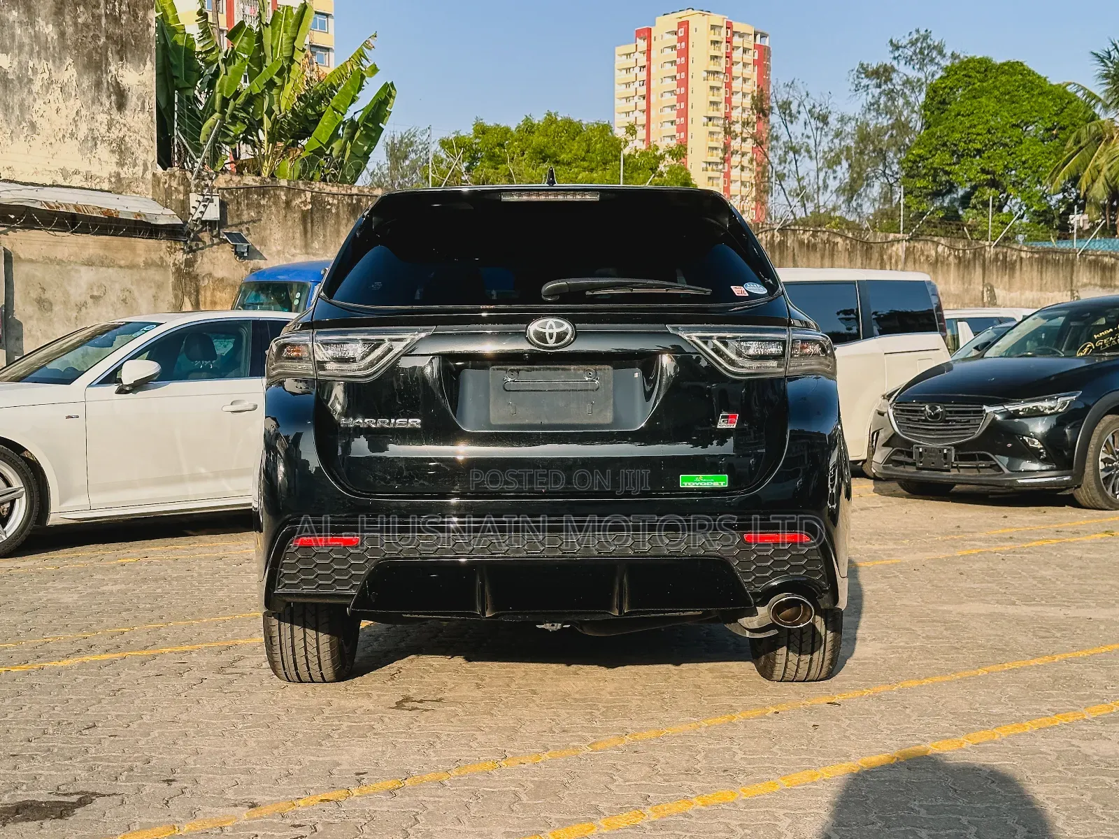 Toyota Harrier 2.0 2018 Black