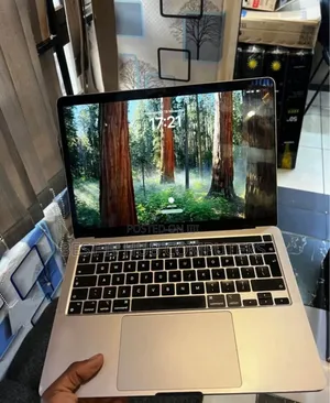 Laptop Apple MacBook Pro 2021 M1 16GB Apple M1 Pro SSD 512GB