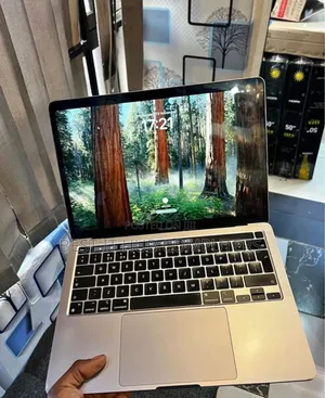 Laptop Apple MacBook Pro 2021 M1 16GB Apple M1 Pro SSD 512GB