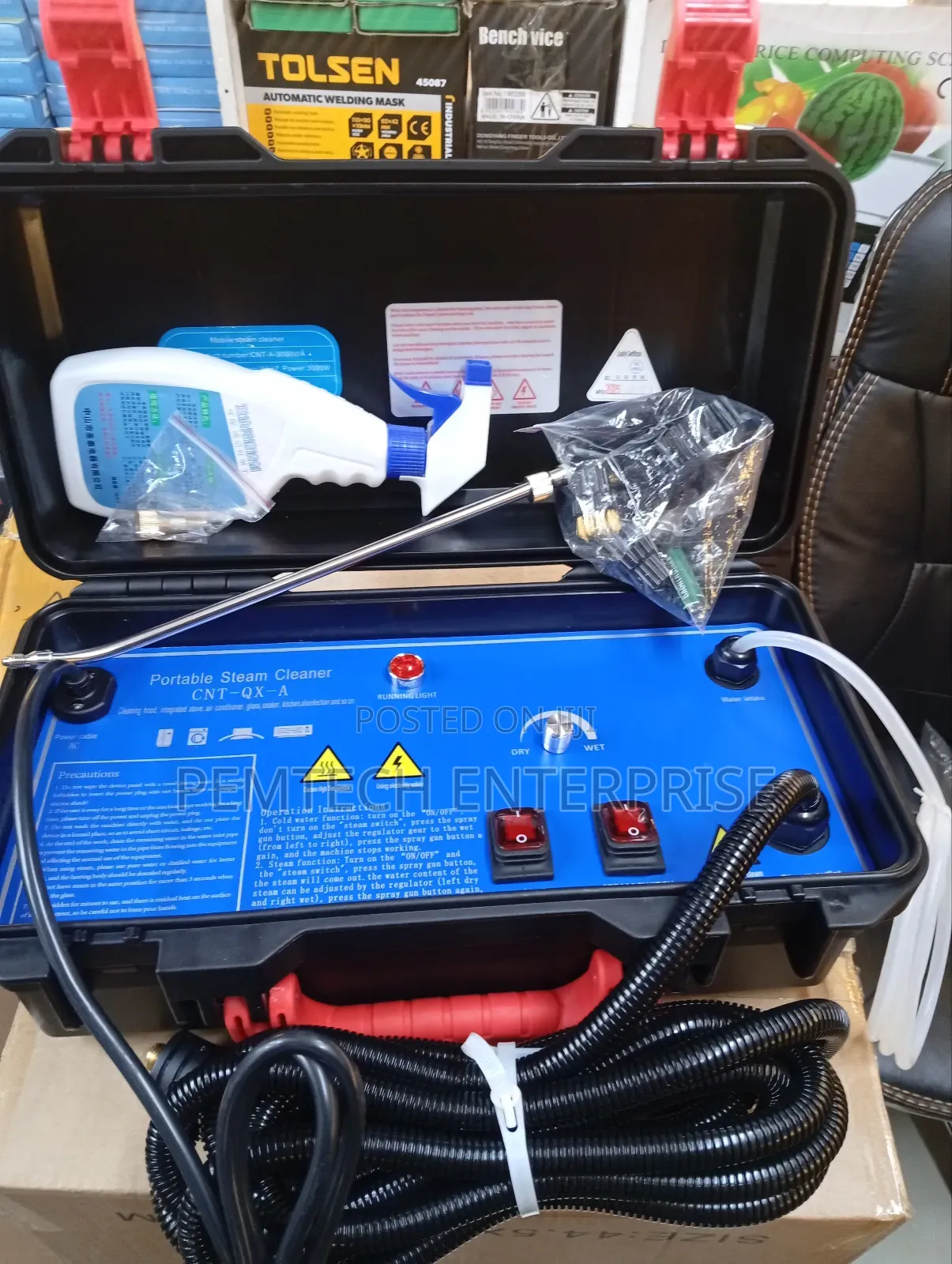 Portable High-Pressure Steam Cleaner, Model CNT-Qx-A.