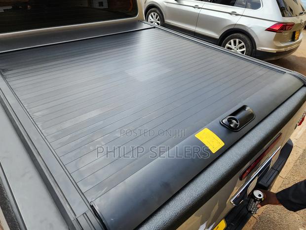 Manual Roller Shutter Cover With Abs Sport Roll Bar - thumbnail 4