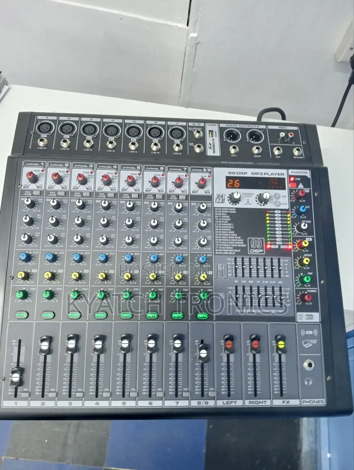 Mackie Powered Mixer 8