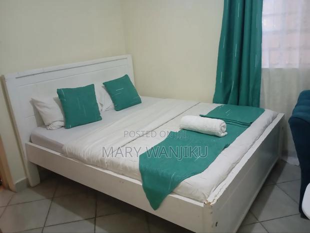 Airbnb Studio - thumbnail 5