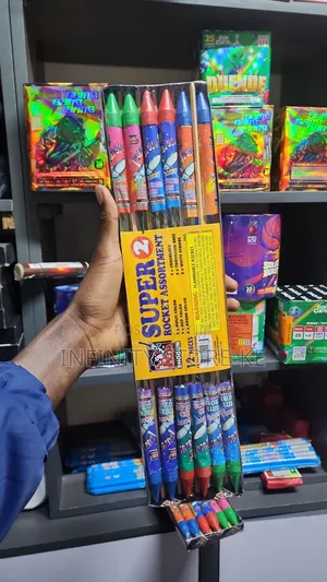 Super Rocket Fireworks/ Dozen Fireworks