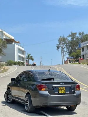 Subaru Impreza 2.0i 4-dr 2013 Black