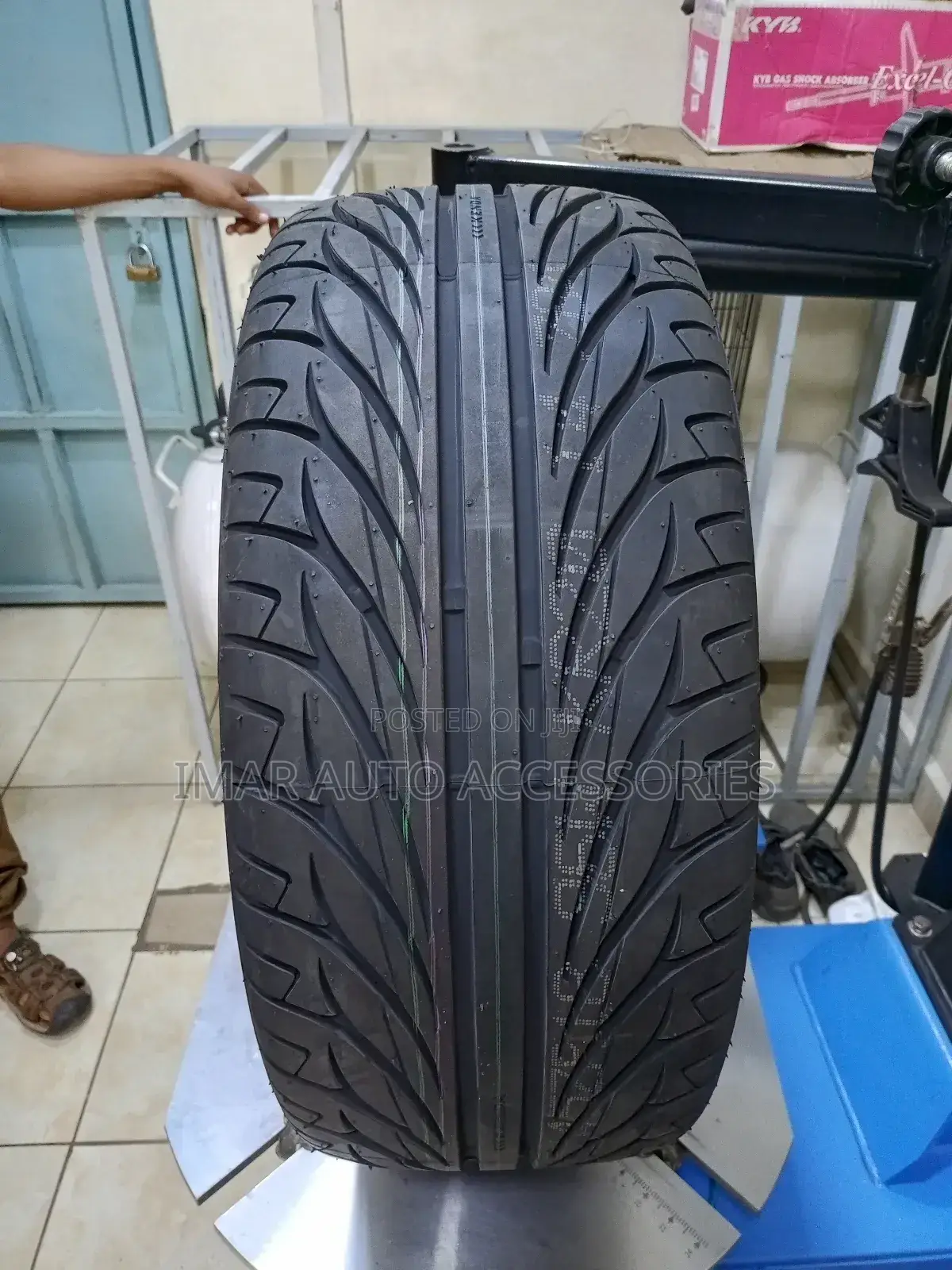 245/40r18 Kenda Tyres – High Performance Reliable Grip
