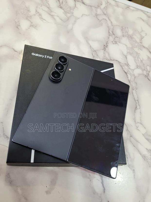 New Samsung Galaxy Z Fold7 1 TB Black - thumbnail 4