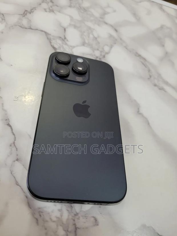 Apple iPhone 16 Pro 256 GB Gray - thumbnail 3
