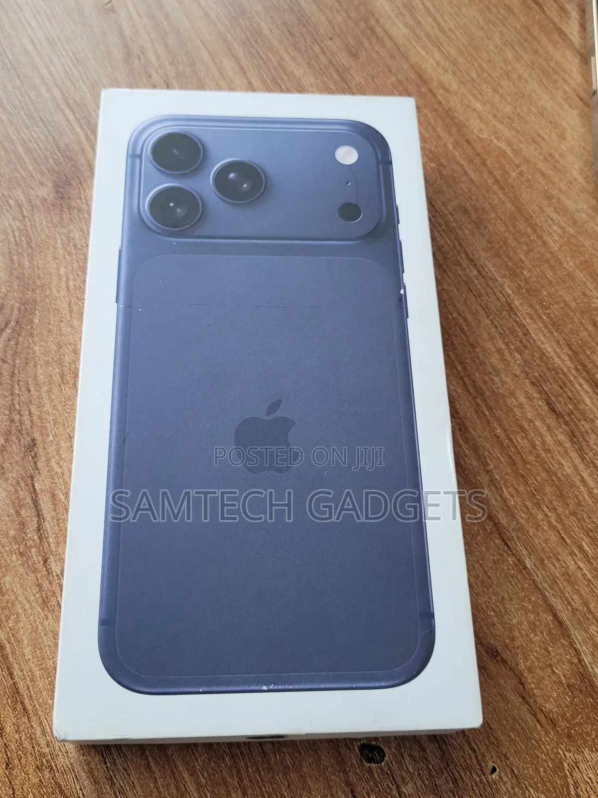 New Apple iPhone 17 Pro Max 256 GB Blue