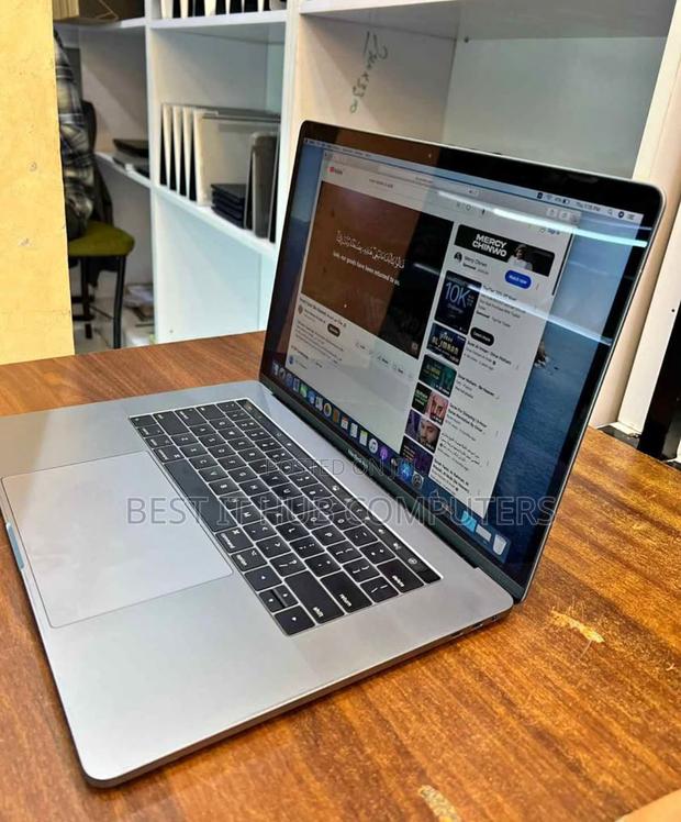 Laptop Apple MacBook Pro 2019 16GB Intel Core i7 SSD 512GB - main view
