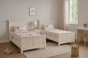 Mahogany Wooden Whitish Kids Beds 3.5*6