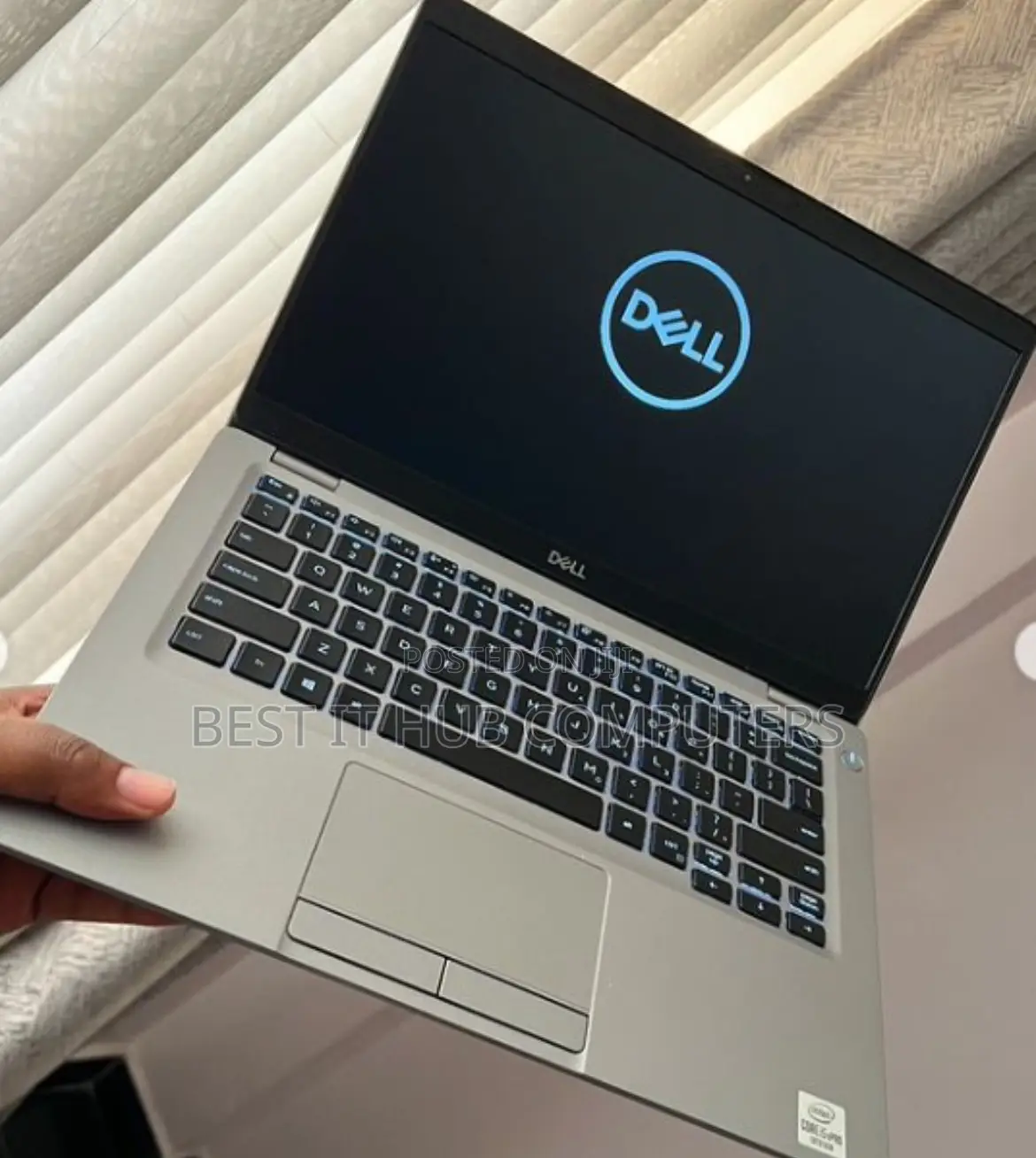 Laptop Dell Latitude 5310 8GB Intel Core I7 SSD 256GB
