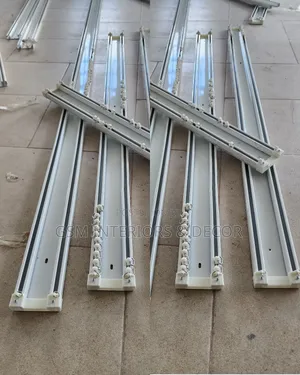 Non Bendable Aluminium Curtain Rails in Bichans