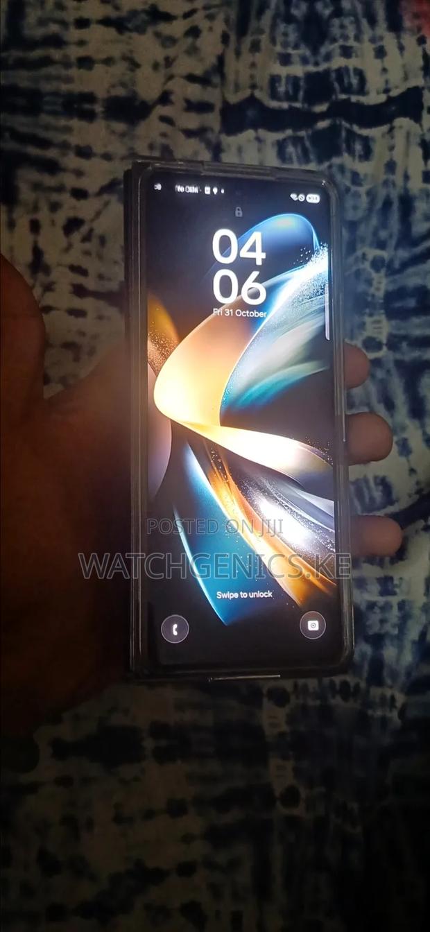 New Samsung Galaxy Z Fold4 512 GB Black - main view