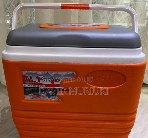 Pacific Cooler Box 
10 LTRS