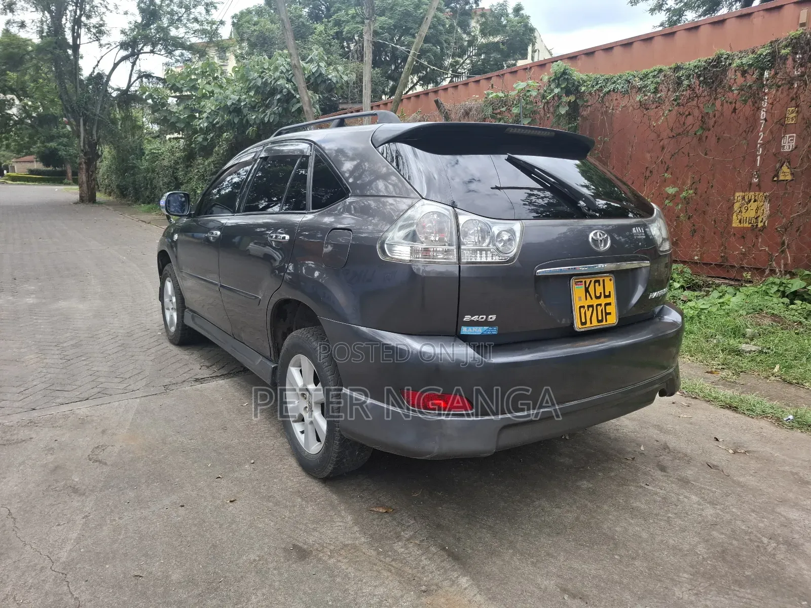Toyota Harrier 2.4 2011 Gray