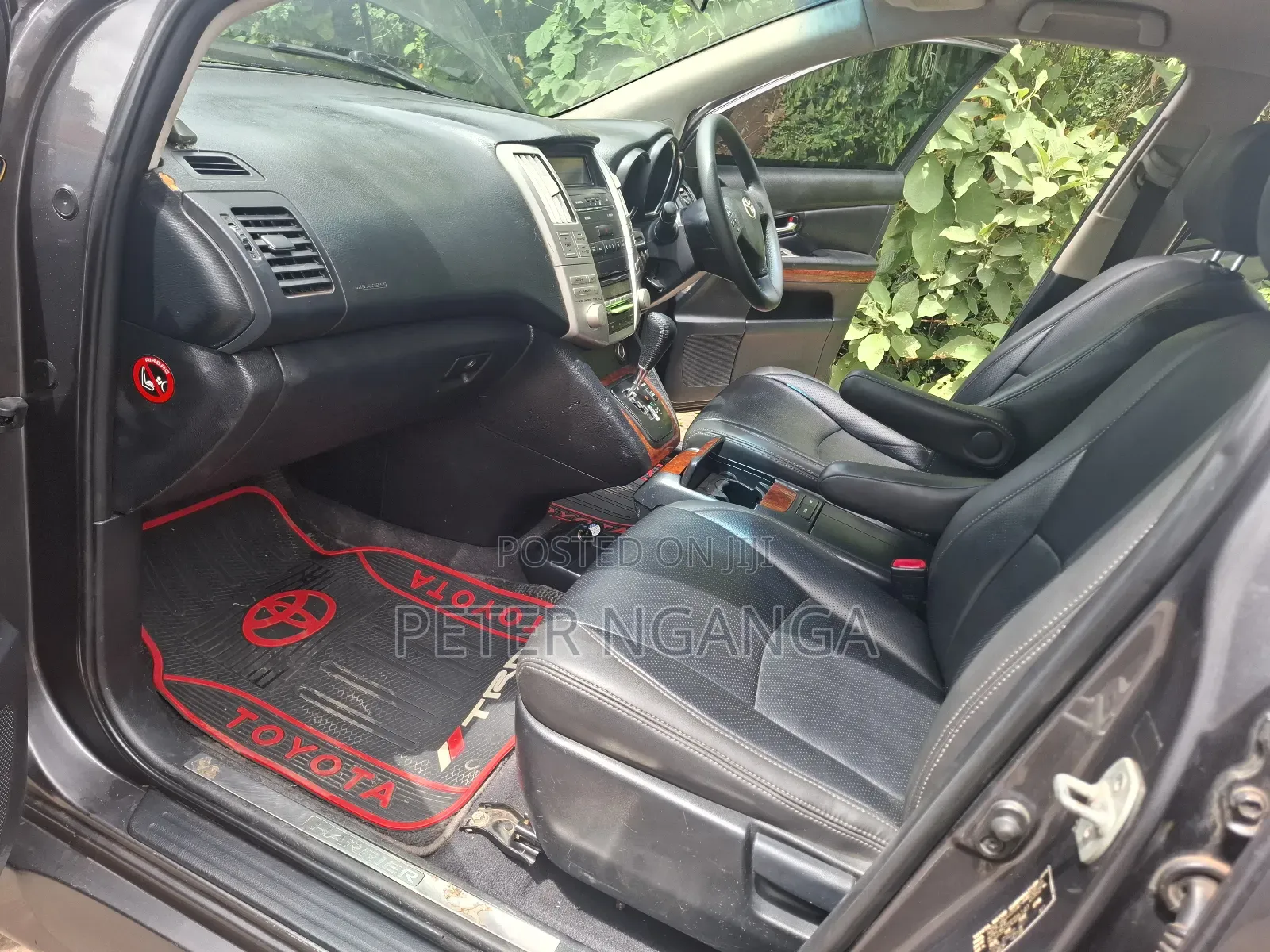 Toyota Harrier 2.4 2011 Gray
