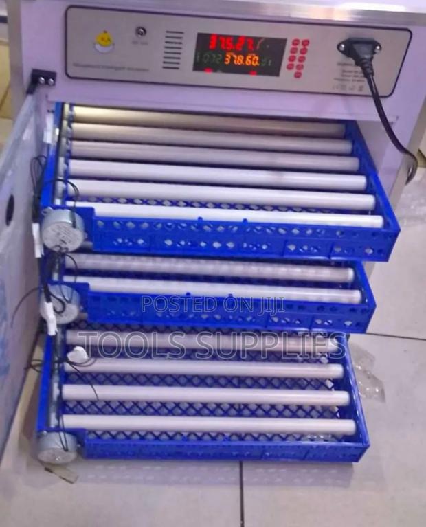 Eggs Incubator/204 Eggs Incubator - main view