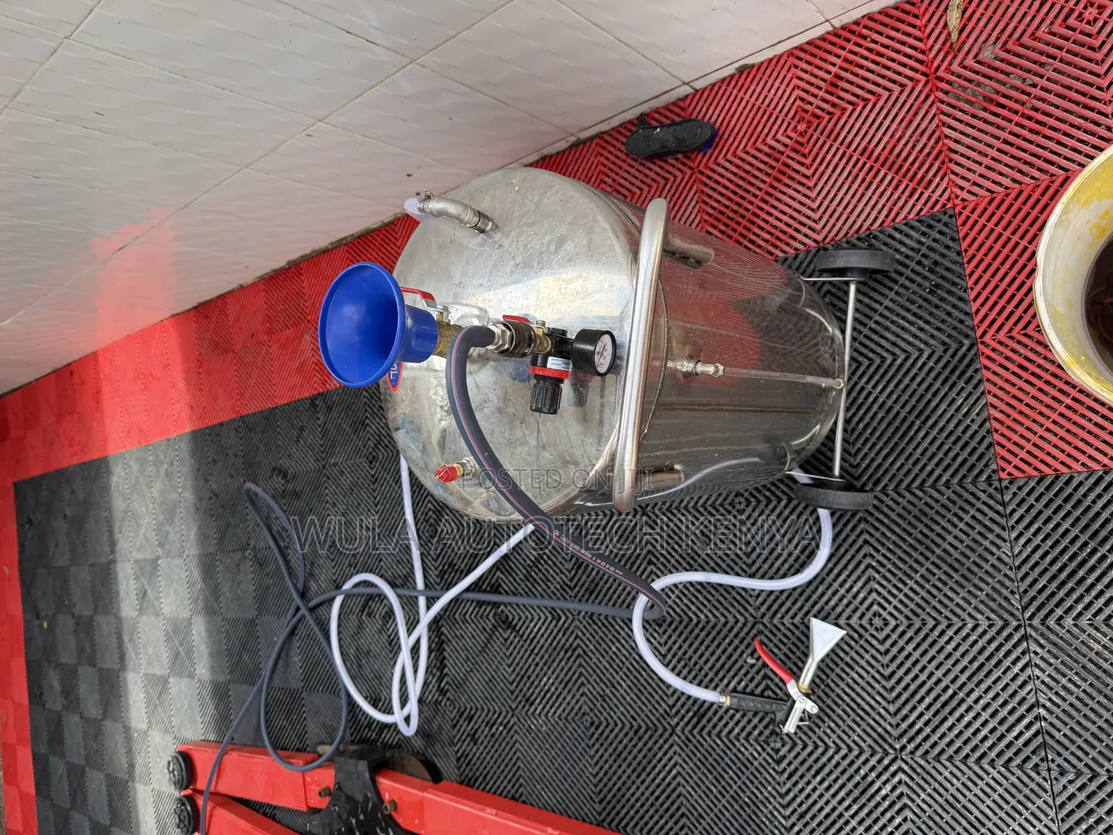 High Quality Metal Body Foaming Machine
