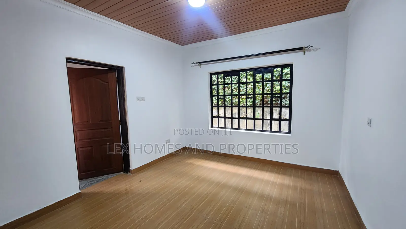 3bdrm Mansion in Rimpa for sale