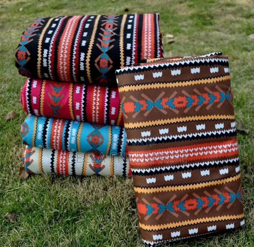 Waterproof Outdoor Picnic Matssize:200x200cm