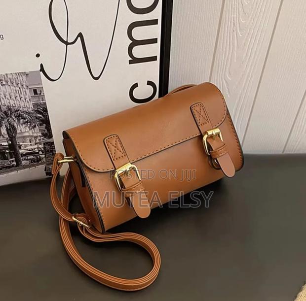 Brawn Quality Rectangular Ladies Handbags - main view