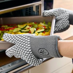Oven Gloves - main view