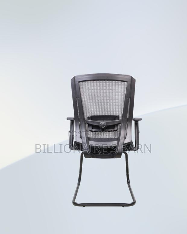 Black Visitor Chair | Boardroom-Ready Style Without the Drama - thumbnail 4