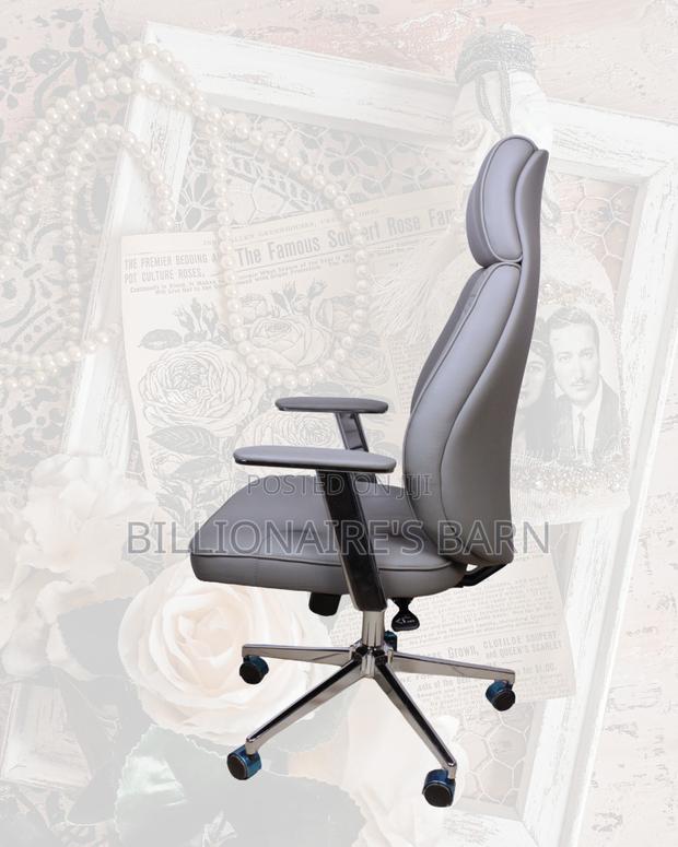 Grey Office Chair | Easy Adjustability for Different Desk Heights - thumbnail 4