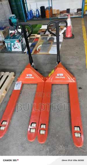 Heavy Duty Pallet Jack 3000 KGS