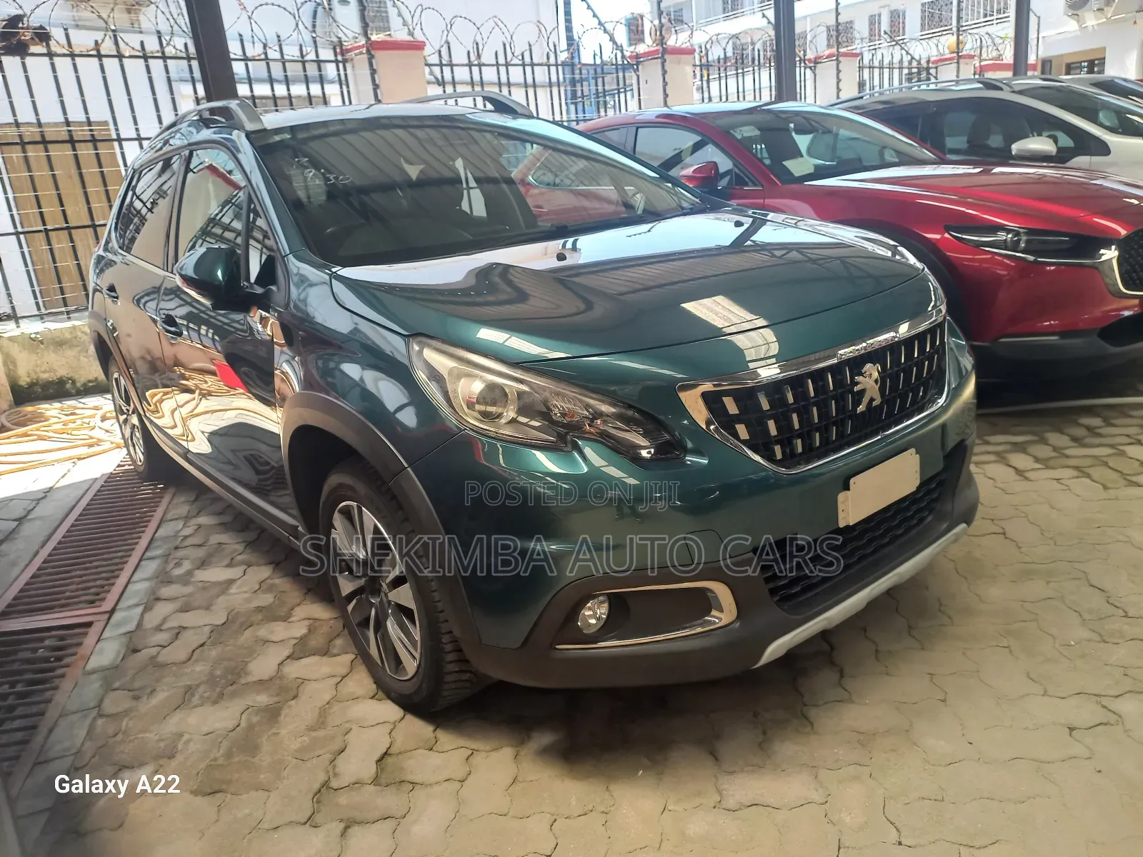 Peugeot 2008 2019 Green