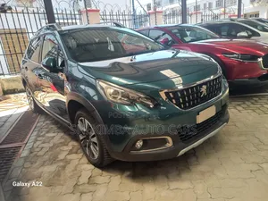 Peugeot 2008 2019 Green