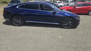 Volkswagen Arteon 2.0T SEL Premium R-Line w/20 AWD 4MOTION 2019 Blue