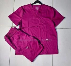 Doctor/Nurses Scrubs - thumbnail 2