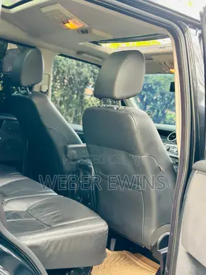 Land Rover Discovery 2013 Black