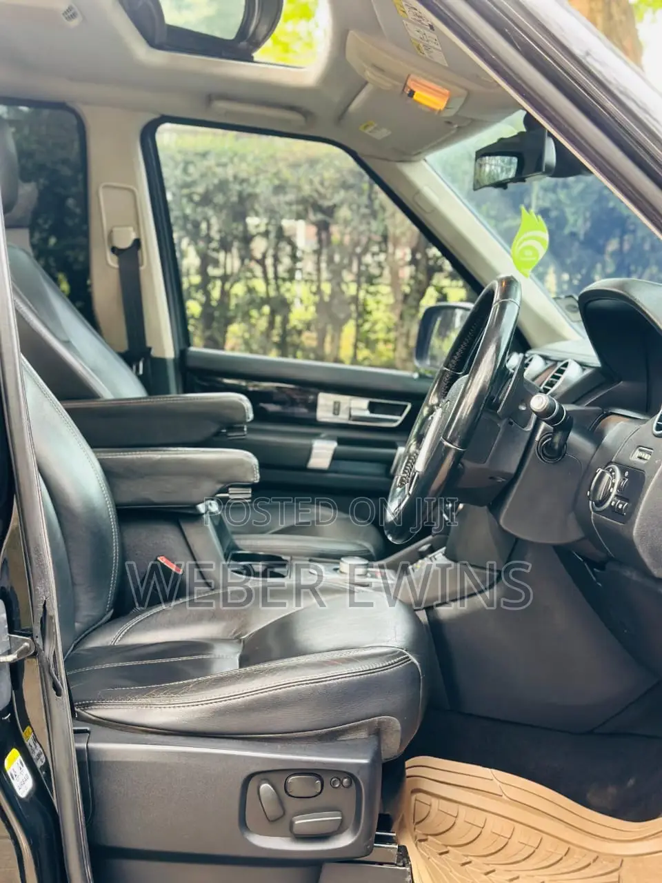 Land Rover Discovery 2013 Black