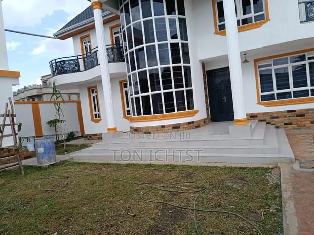 House on Sale - thumbnail 11