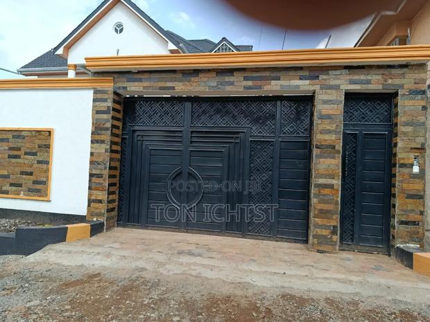 House on Sale - thumbnail 12