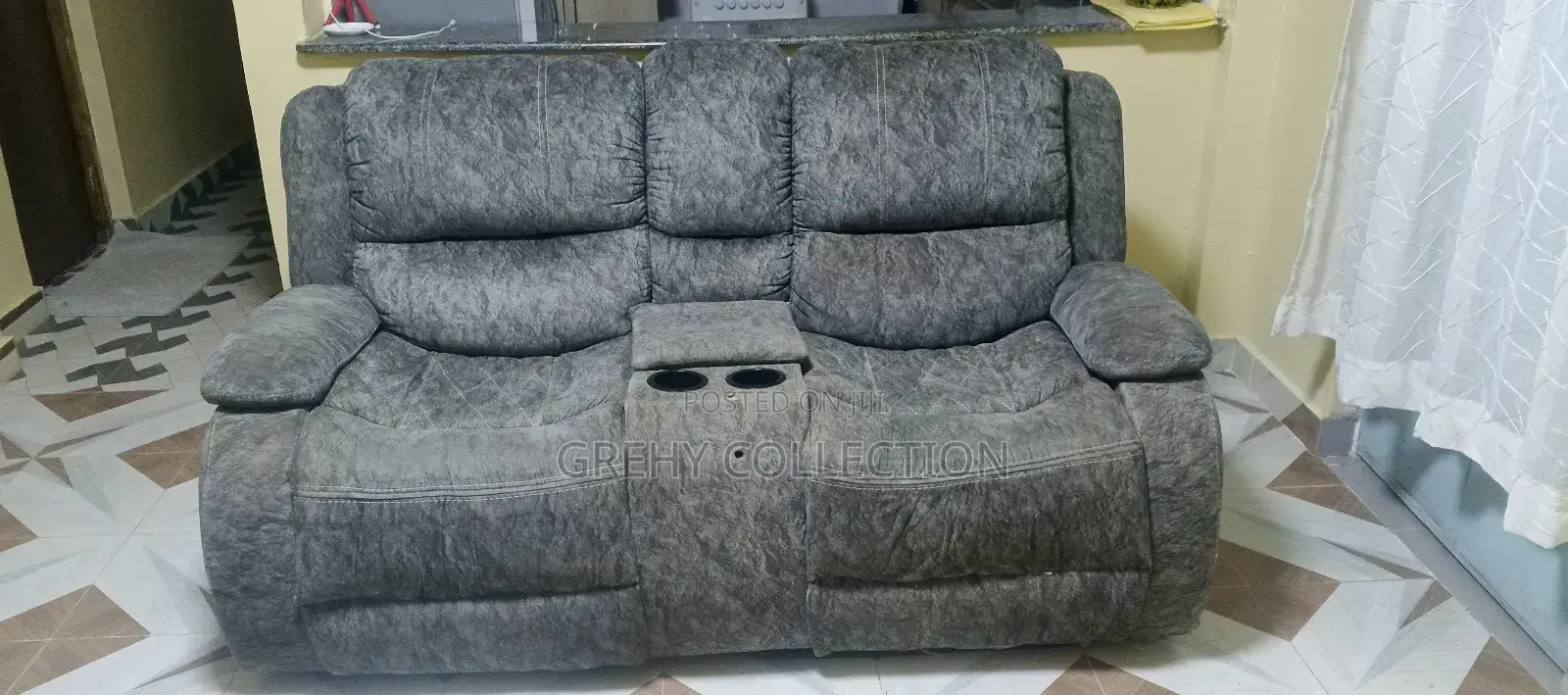 Semi Recliner