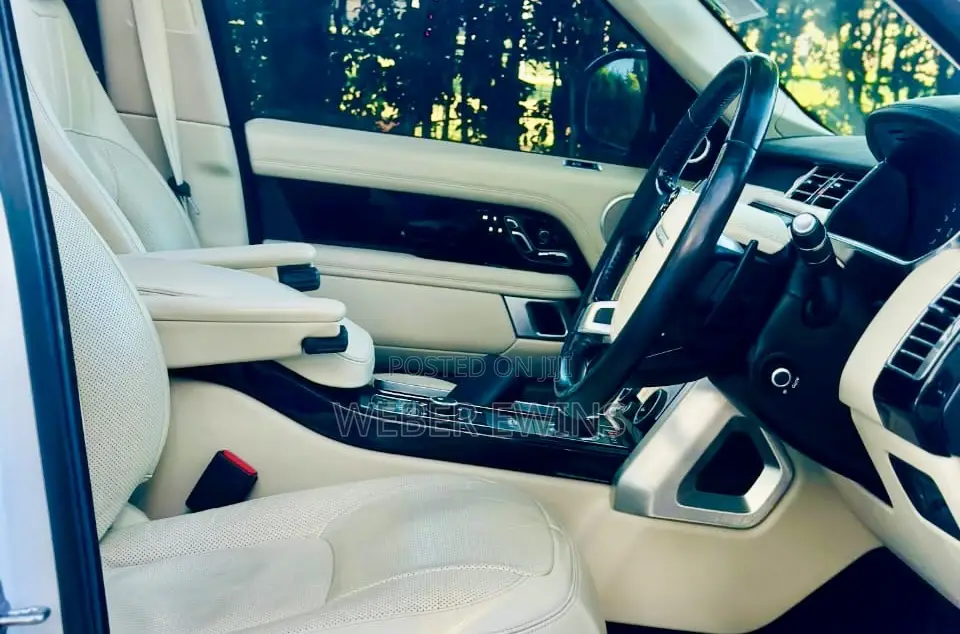 Land Rover Range Rover Vogue 2018 White