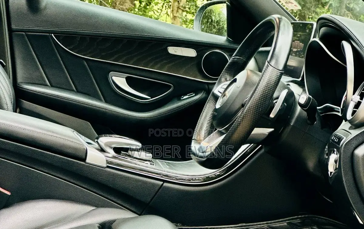 Mercedes-Benz C200 2015 Black