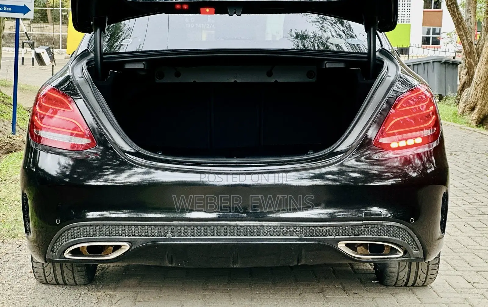 Mercedes-Benz C200 2015 Black
