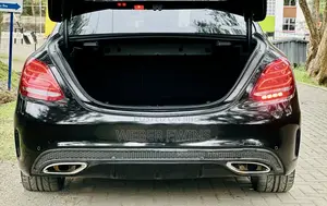 Mercedes-Benz C200 2015 Black